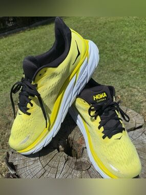 Hoka Clifton 8 Evening Primrose Yellow Men's Size 11.5 Running Shoes EUC